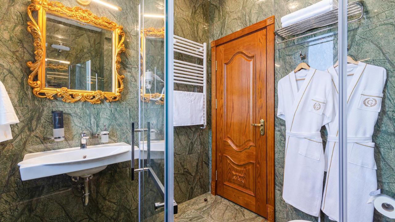 Gregory Boutique Hotel Chişinǎu Buitenkant foto Bathroom